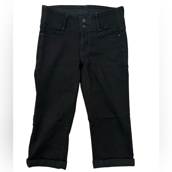 Apt. 9 Women’s Black Straight-Leg Capri Jeans Size 2P - Picture 1 of 10
